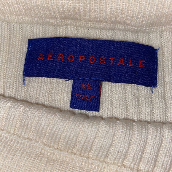 Cream Aeropostale bell sleeve top - Picture 5 of 8